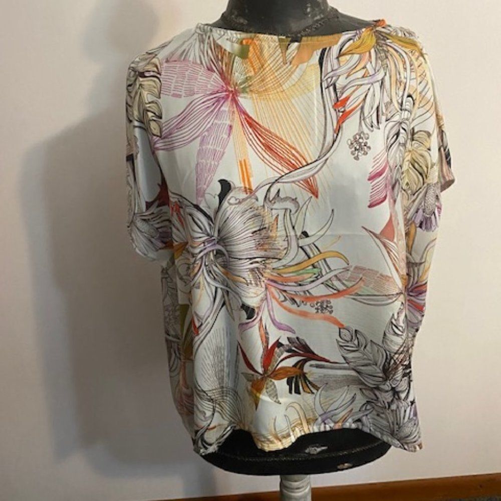 B r y n Walker multi-color blouse, size Small